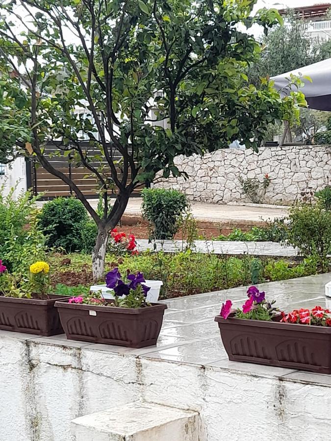 Vila F&M Ksamil Exterior photo